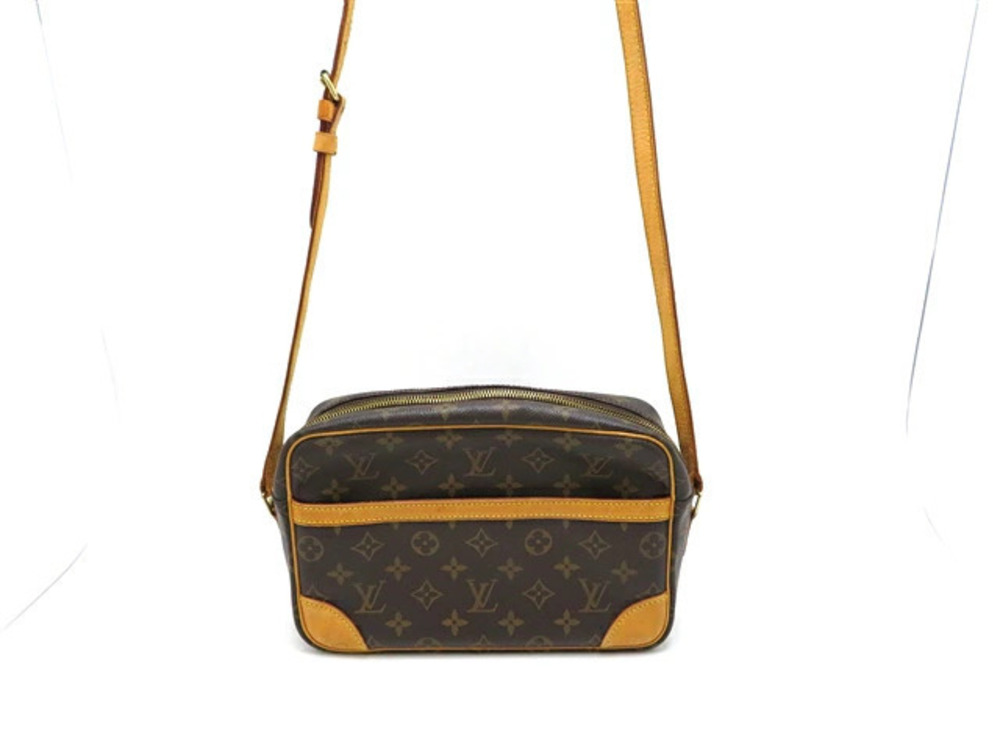 LOUIS VUITTON Trocadero Shoulder Bag Monogram